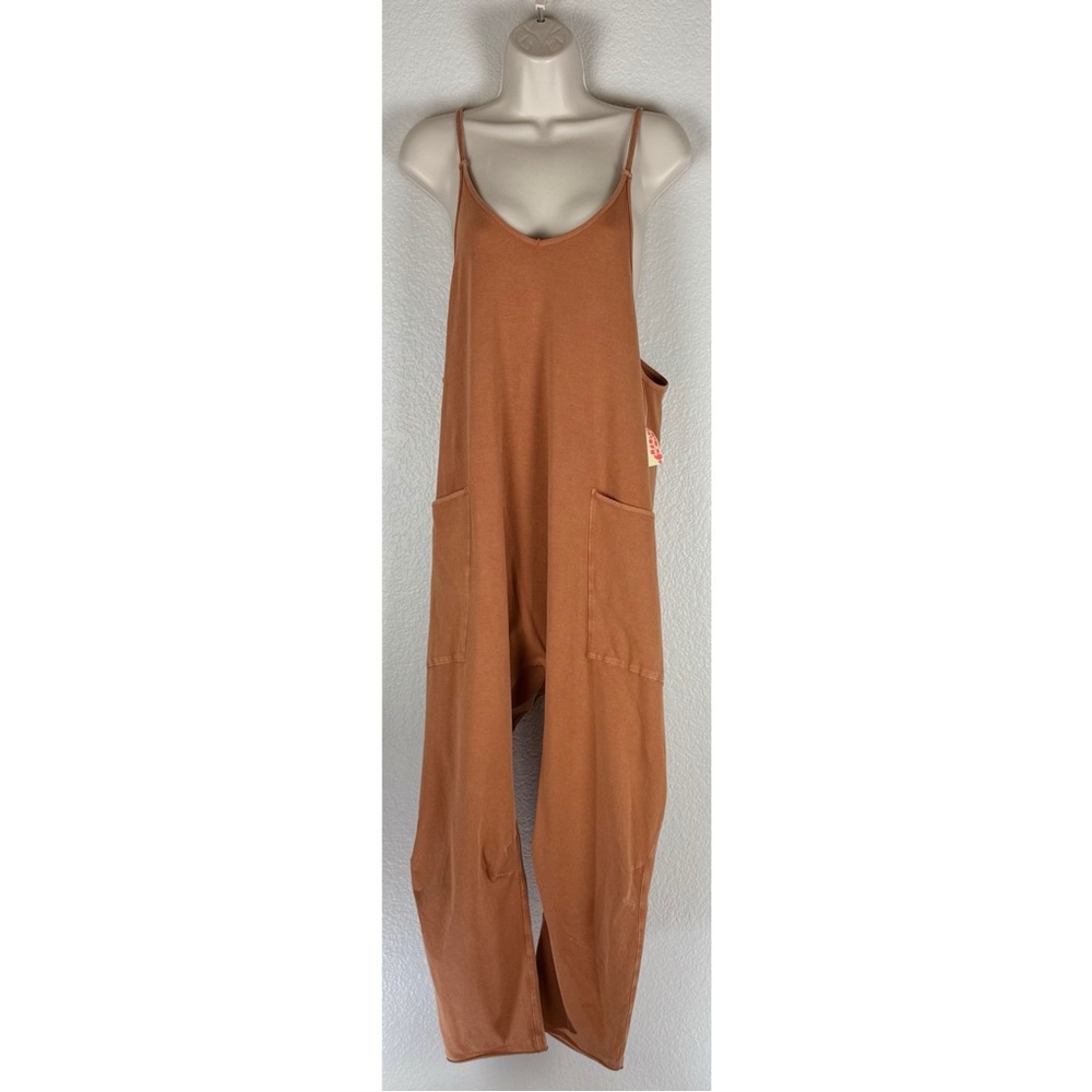 Free People Movement NWT Toasted Coconut Hot Shot Jumpsuit, size XS - Picture 3 of 14
